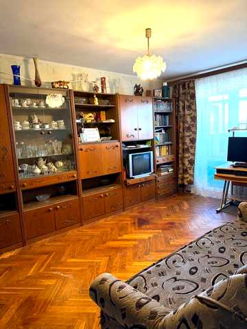 Продам 3 кімнатну квартиру