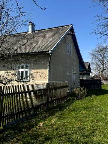 Продається затишний цегляний будинок 81,7 м² із ділянкою 17 соток у центрі с. Лукавці
