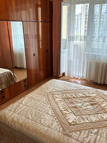Миколи Бажана просп., 5-А