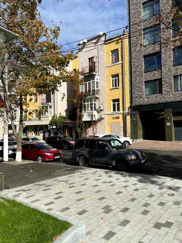 Оренда квартири. Власник. 2-кімнатна ЦЕНТР 62 м². Можна із тваринами