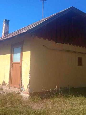 Земельна ділянка. Будинок в с. Дережичі Дрогобицького р-ну Львівської обл.