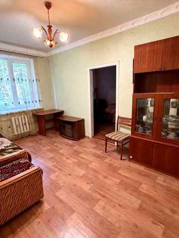 Продам, свою 2-кімнатну квартиру в Дніпрі, без комісії, адреса: вул. Краснопільська, 5.