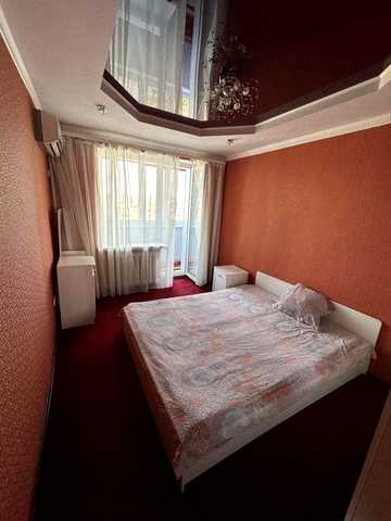 Продам квартиру у центрі міста 4к Українська 122 ЖК Українська 122