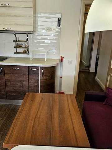 Продаж. Квартира. м. Оболонь, Київ, Вул. Автозаводська, 15 а.