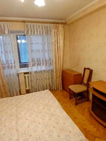 Здам однокімнатну Печерський узвіз 13 метро Кловська 200м14500гр