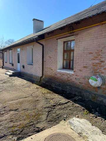 Продам двокімнатну квартиру