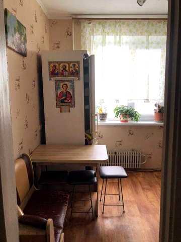 Сдам трехкомнатную квартиру на Бабурке