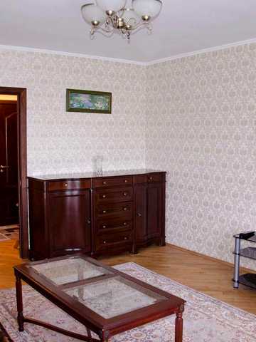 Оренда 3 кім кв, власна, вул. Малевича, 83, метро Палац Україна 5 хв пішки