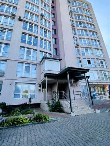 Здається в оренду 3-кімнатна квартира в Чернівцях на вул. Буковинській