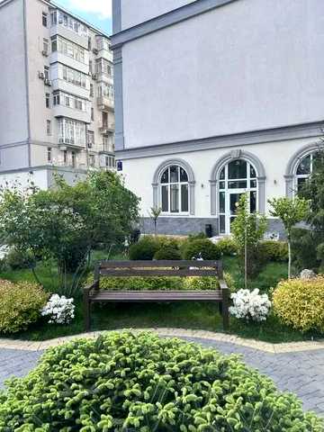 ЖК Будинок на Будівельників Продам 3-кім.104М вул Будівельників,30 Краківська 4-Б ЖК на Будівельників