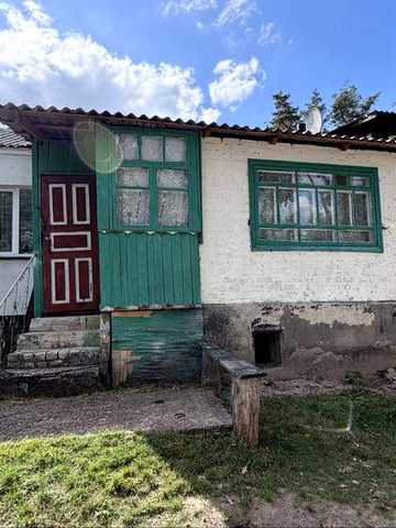 Продаж квартири на ст Пряжів біля Озерного недорого
