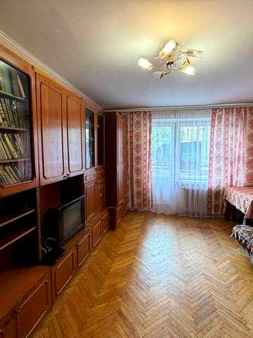 Продаж 2 кім.квартири по вул.Садовій