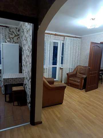 2ком Шалимова, Стражеско 3эт ремонт, парк , медгородок, дет.центр