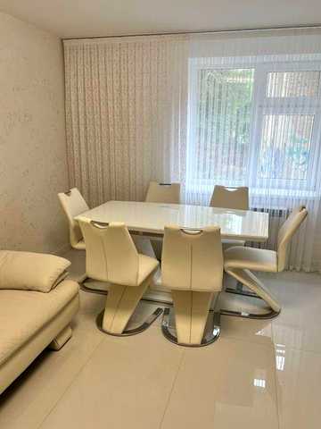 Продаж 3квартири