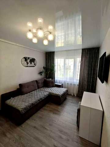 None 65000 USD