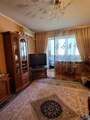 Продам 2-кімнатну квартиру на ж/м Ломівський, Донецьке шосе буд.7