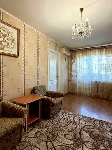 Двокімнатна у Центрі. З ремонтом, меблями та технікою