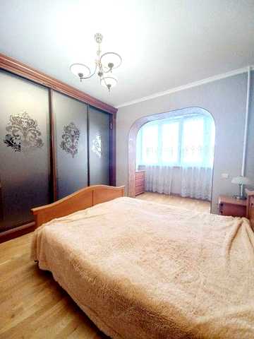 Сержа Лифаря 8А, оренда затишної 4-к квартири, Троєщина
