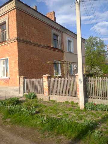 Продам 3 кімнатну квартиру на пл. Покровській
