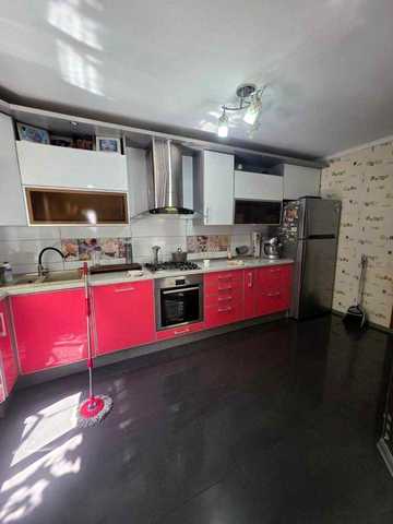 Продам 2-поверховий будинок у Роздільній — 90 кв.м + 20 соток землі!