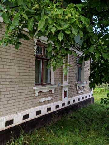 Продамо будинок та земельну ділянку в смт Довбиш