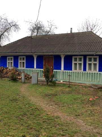 Продається господарство в селі Замостя