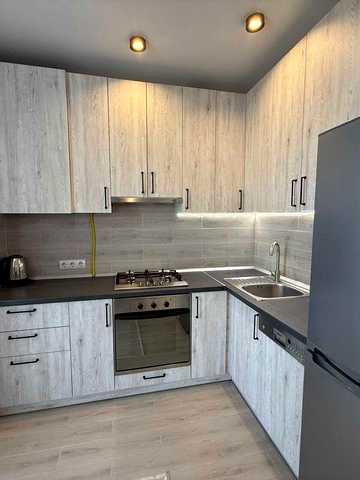 Продаж перепланованої двокімнатної квартири в ЖК Grand Village, поруч із Victoria Gardens ЖК Grand Village