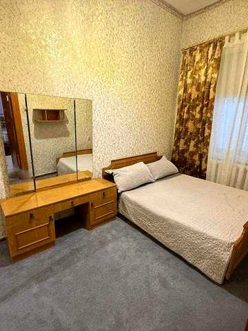 Здам 2-к квартиру, вул. Короленка, 31 (довгий термін)