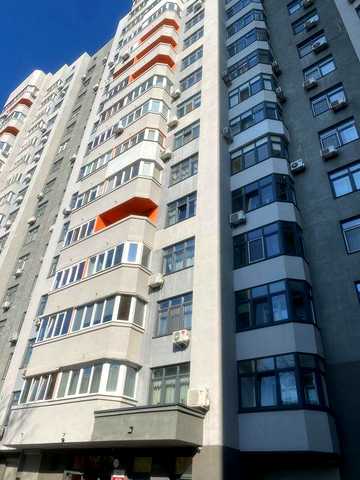 Здам 2-х кімнатну квартиру,м.Нивки-4 хв пішки,повільно.Берестейський проспект 7-А