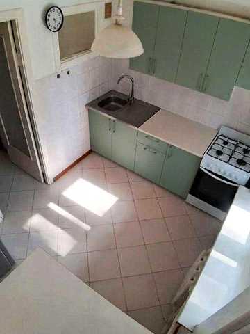 Продам 1 комнатную квартиру, улица Северная, 34, метро Героев Днепра 10 минут.