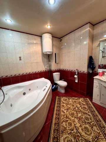 Троєщина Драйзера , Рональда 8а, 62 кВ.м, 14000 грн