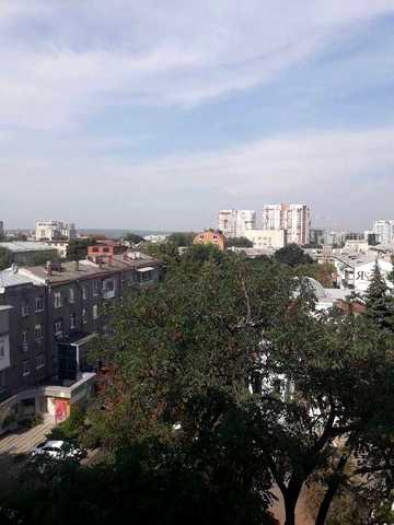 сдам гостинку в центре