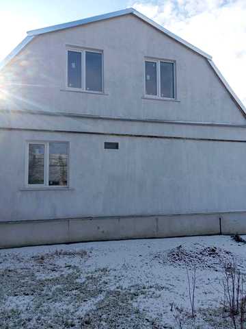 Продам 2-поверховий будинок 120 м² у м. Балаклія з ремонтом, можна одразу заїжджати і жити.
