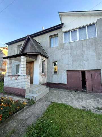 Будинок для сім`і на довгострокову оренду