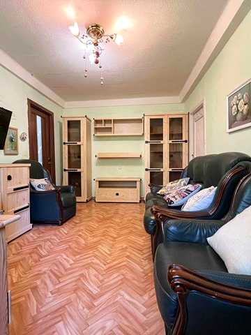Борщагівка, Л. Курбаса 18в, 3-й поверх, газ, кінцева трамваю