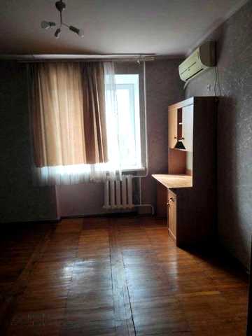Продається 2 кім кв., 51,52 м. кв. вул. Радio. Від власника