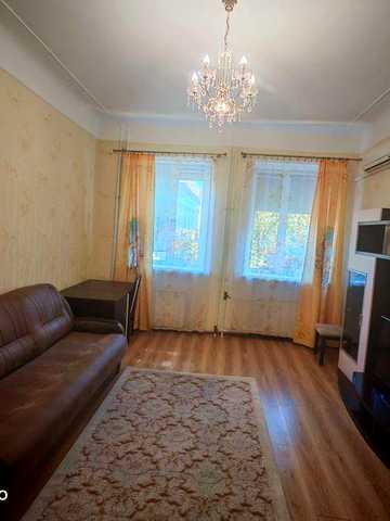 Сдам 2-х к кв центр Яворницкого ,можно с собачкой .
