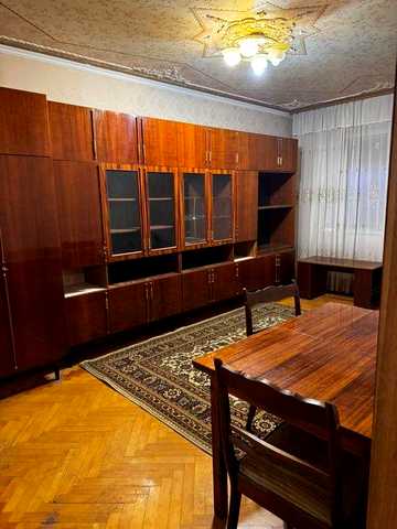 Здається 3х кім. квартира, Ічкерська, 18