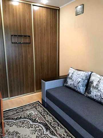 Здається однокімнатна квартира по вул. Панча Петра