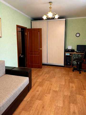 Продам 1к квартиру на ХТЗ.  Метро пешком до 10ти минут. ул Бекетова