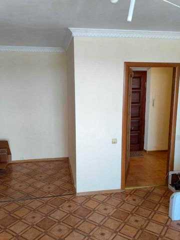 Продам 1 кімнатну  квартиру в м. Канів.