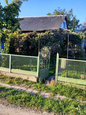 Продам земельну ділянку в Кодимі — 2 будинки, 8,5 соток, ближче до центру