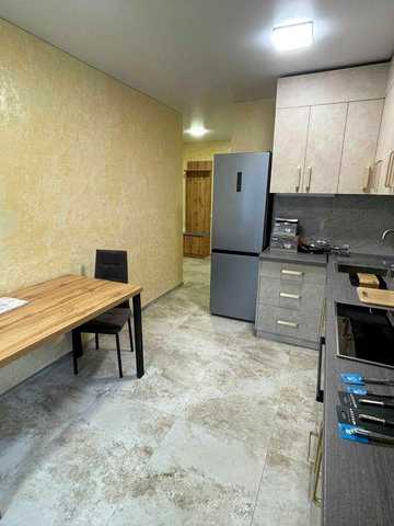 Фастівський р-н, вул. Озерна, 27-а. Метро Теремки. 1к. Євроремонт. Власник, без %.