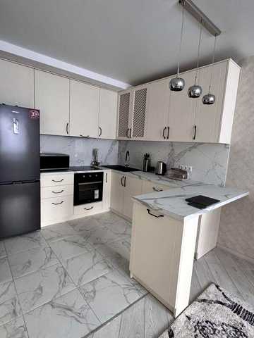 Стильна 1к квартира (49 м²) у ЖК «Варшавський Плюс» — Перша оренда!