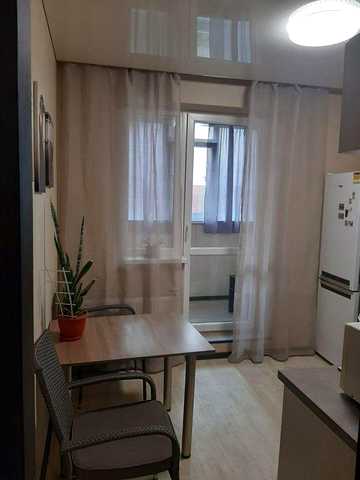 Аренда 2-к. кв. Сдам 2-к. квартиру в ЖК Салтовский (602м/р) с мебелью и необходимой бытовой техникой.