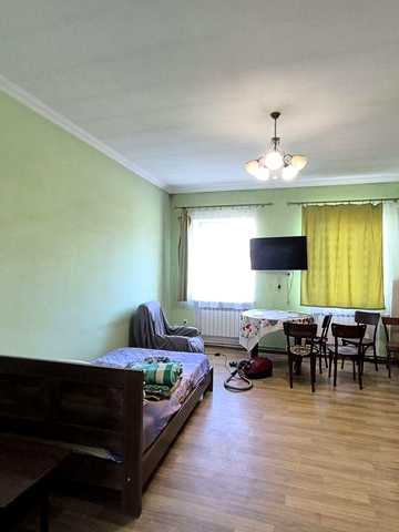 2- х кімнатна в особняку