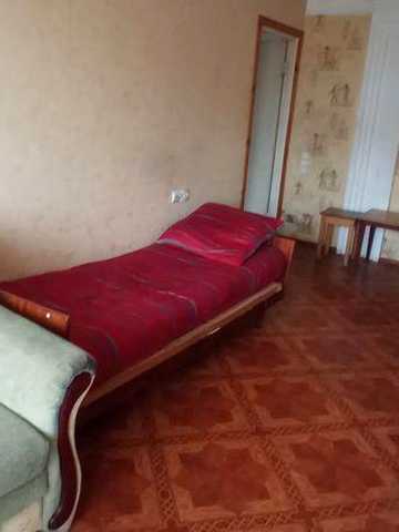 Продам 3-кімнатну квартиру. Вулиця І.Сльоти