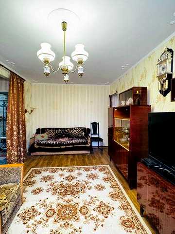Здам в оренду трикімнатну квартиру в Металургійному районі, вул. Соборності.