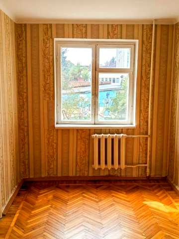 Продам 2 кім.квартиру.Центр міста