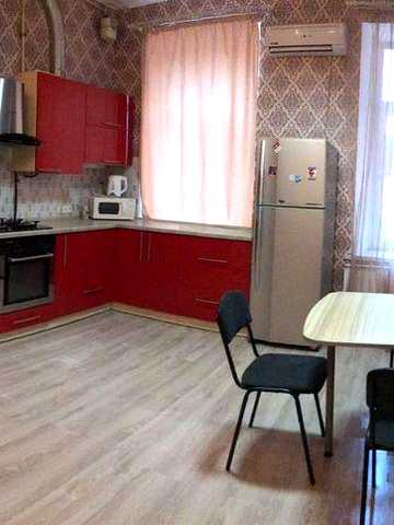 Морской центр-улица Пироговская.Квартира 4 спальни.Проживание/Бизнес.